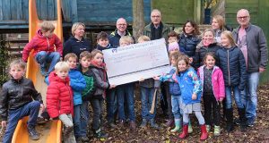 333 Euro Spendenaktion an die Jugendfarm Weilimdorf vom FFC Gerlingen e. V.