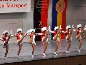 Aktivengarde vom Frohen Faschingclubs Gerlingen bei den Württembergischen Meisterschaften im Gardetanzsport