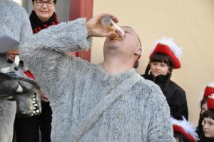 Pflege des Brauchtums an der Maskentaufe 2025