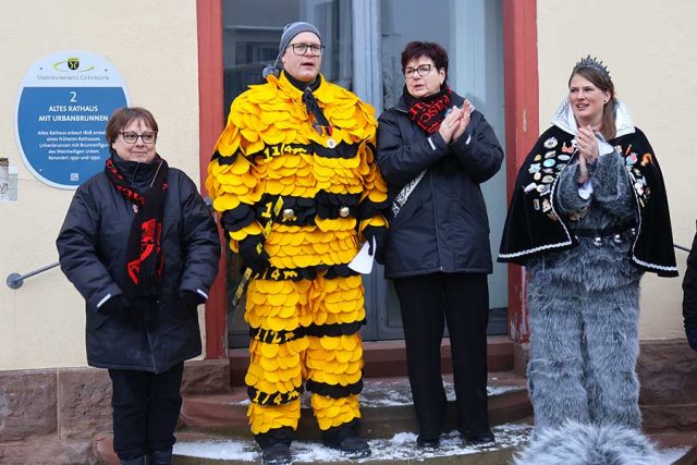 Kurz-vor-dem-Auftakt-zur-Maskentaufe