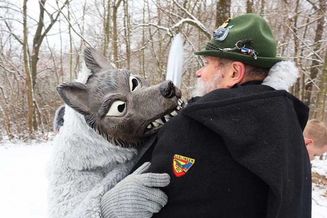 Maskengruppe-Wolf-und-Wolfsjäger-Froher-Faschingsclub-Gerlingen